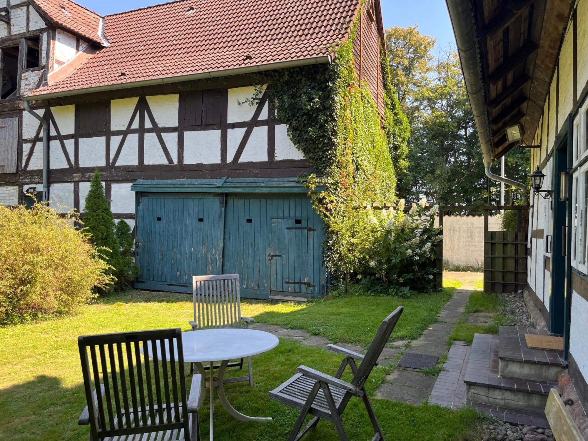 „Altes Forsthaus“ Am Schloss Uelzen Exterior foto
